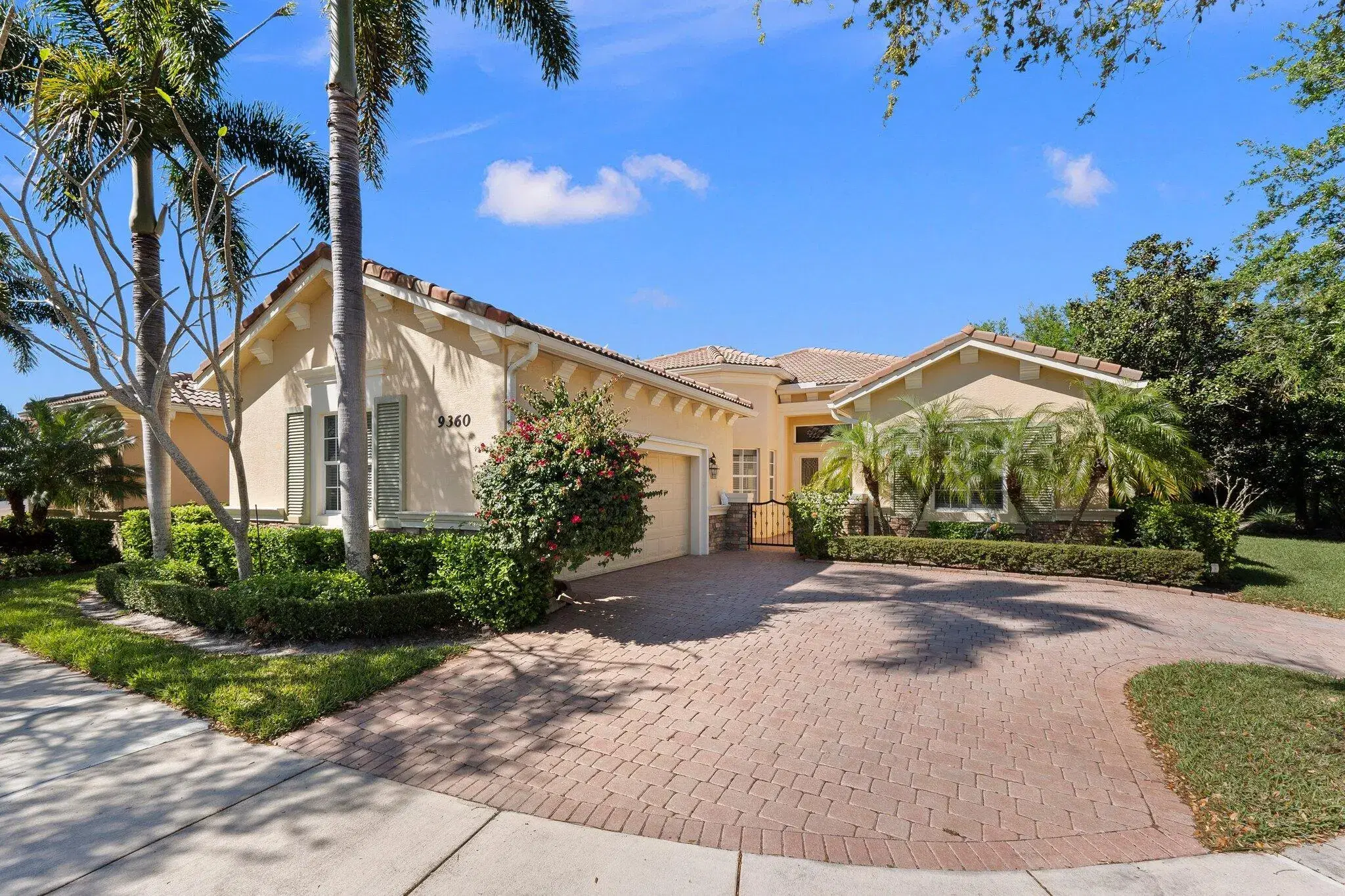 Picture of 9360 SW Nuova Way, Port St Lucie, FL 34986