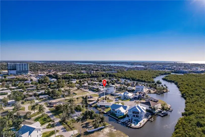 Picture of 1159 Holiday Ln, Naples FL 34104