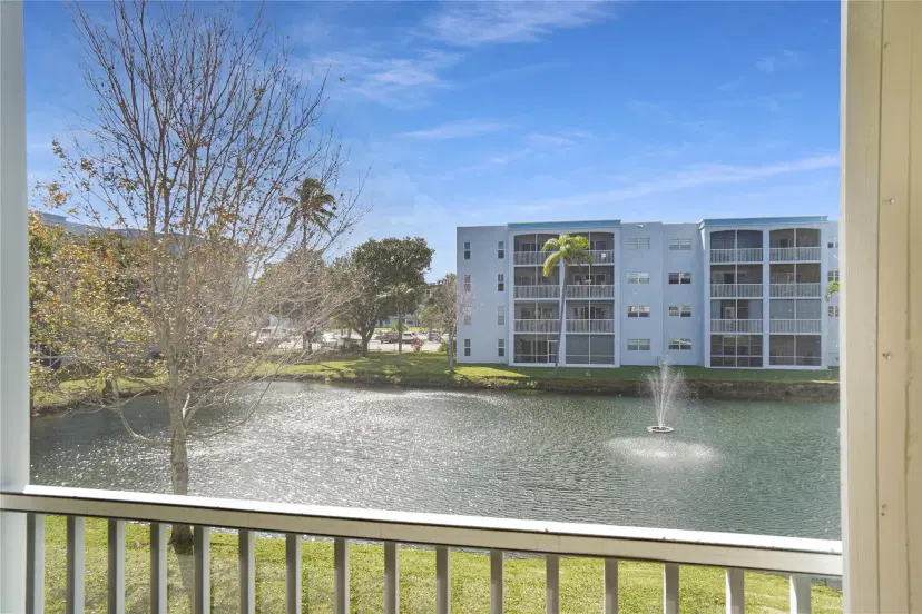 Picture of 604 NE 2Nd St 220, Dania Beach FL 33004
