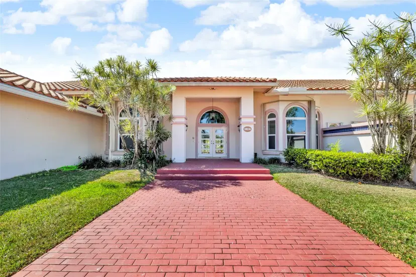 Picture of 21407 Sweetwater Ln, Boca Raton FL 33428