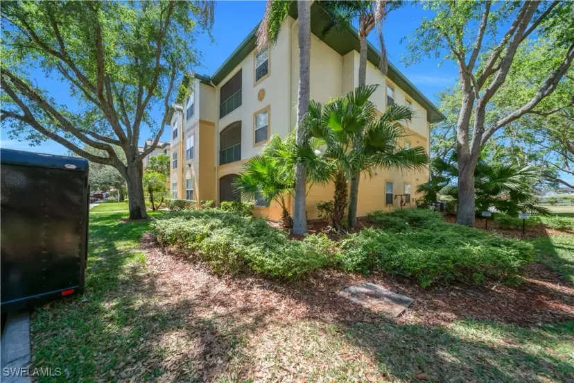 Picture of 11510 Villa Grand 408, Fort Myers FL 33913