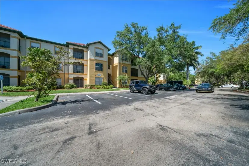Picture of 11510 Villa Grand 408, Fort Myers FL 33913