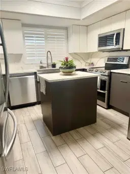 Picture of 1020 Palm View Dr 101C, Naples, FL 34110