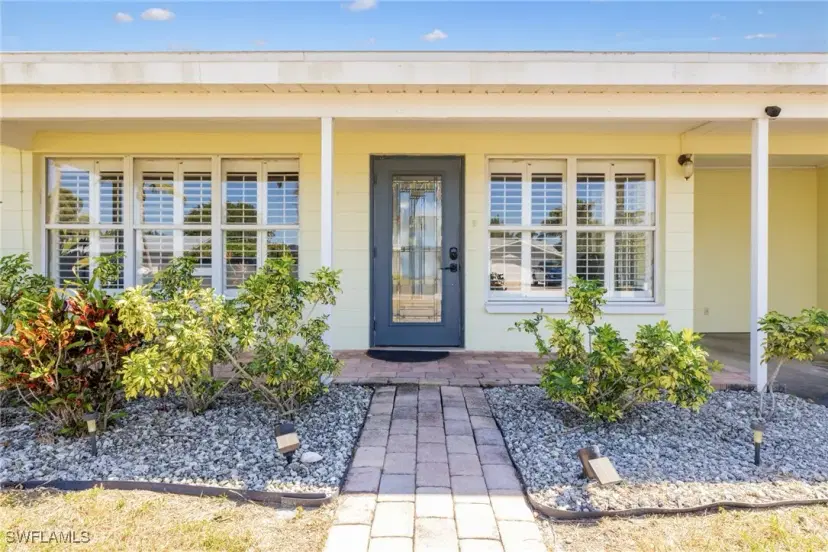 Picture of 1012 Wyomi Dr, Fort Myers FL 33919