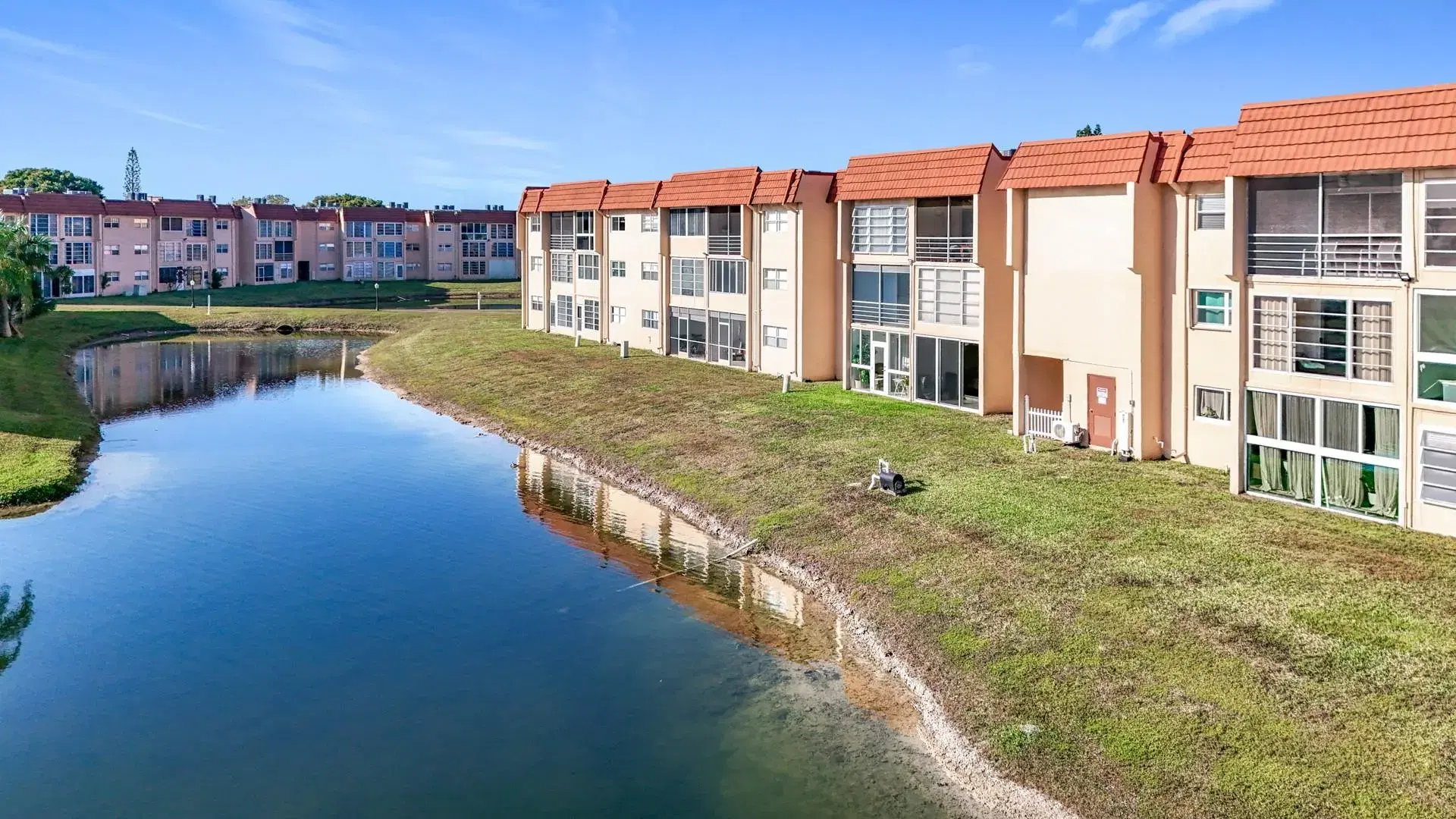 Picture of 8950 Sunrise Lakes Blvd 311, Sunrise, FL 33322