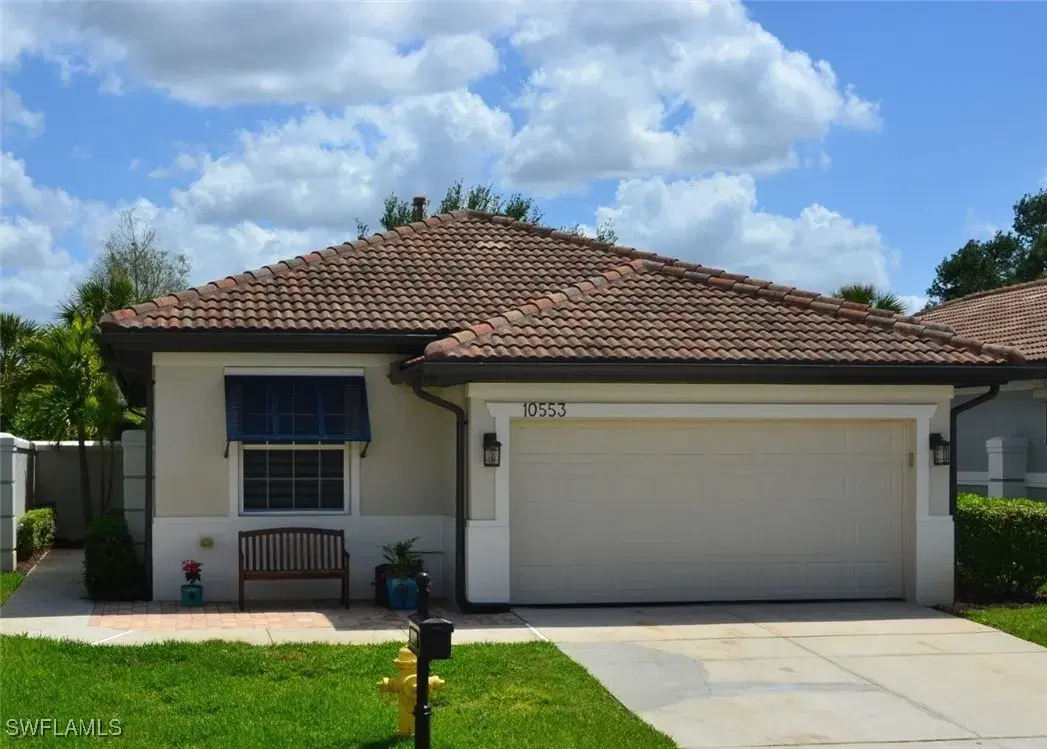 Picture of 10553 Avila Cir, Fort Myers, FL 33913