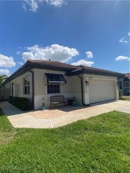 Picture of 10553 Avila Cir, Fort Myers, FL 33913