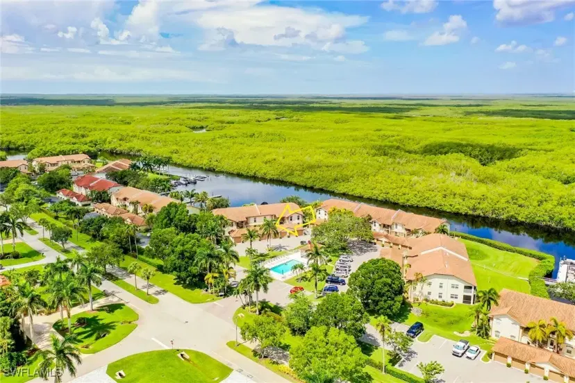 Picture of 194 Newport Dr 903, Naples FL 34114