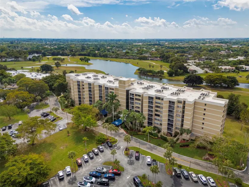 Picture of 16300 Golf Club Rd 503, Weston FL 33326