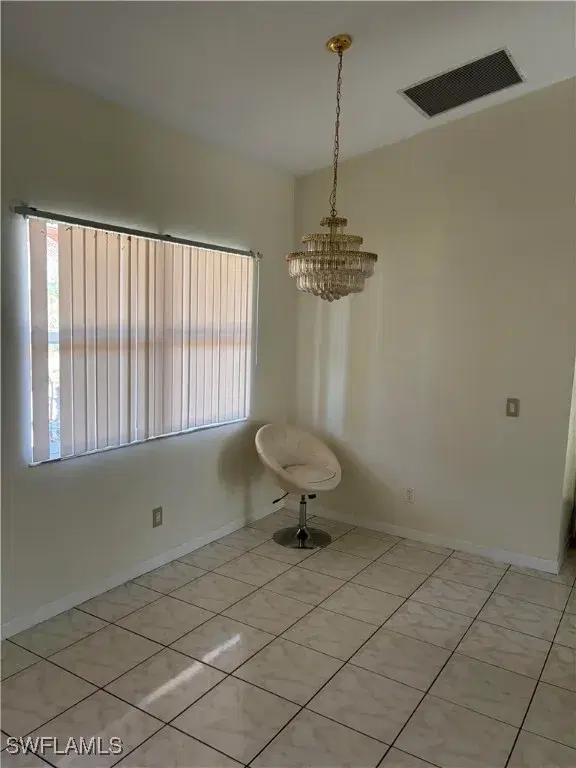 Picture of 546 Long Island St E, Lehigh Acres FL 33974