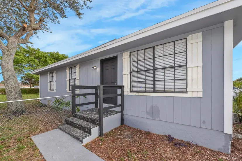 Picture of 237 SW 11 Avenue, Delray Beach FL 33444