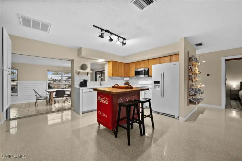 Picture of 2331 Lemon St, St. James City FL 33956