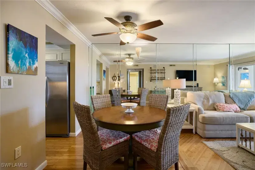 Picture of 2121 Collier Ave 518, Fort Myers FL 33901