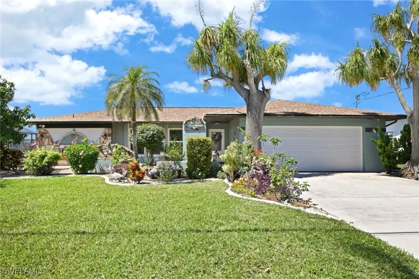 Picture of 4524 SE 1St Pl, Cape Coral FL 33904