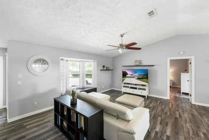 Picture of 658 SE Streamlet Avenue, Port St Lucie FL 34983
