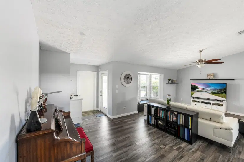 Picture of 658 SE Streamlet Avenue, Port St Lucie FL 34983