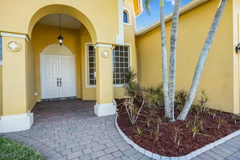 Picture of 1539 NW 42Nd Ave, Cape Coral FL 33993
