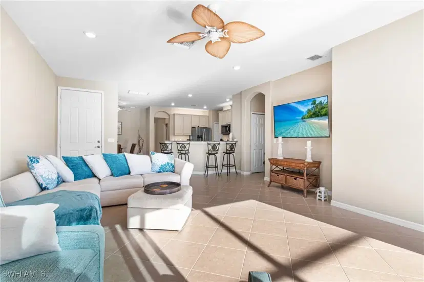 Picture of 10665 Camarelle Cir, Fort Myers FL 33913