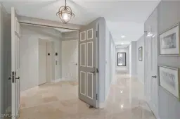 Picture of 285 Grande Way T-5, Naples, FL 34110