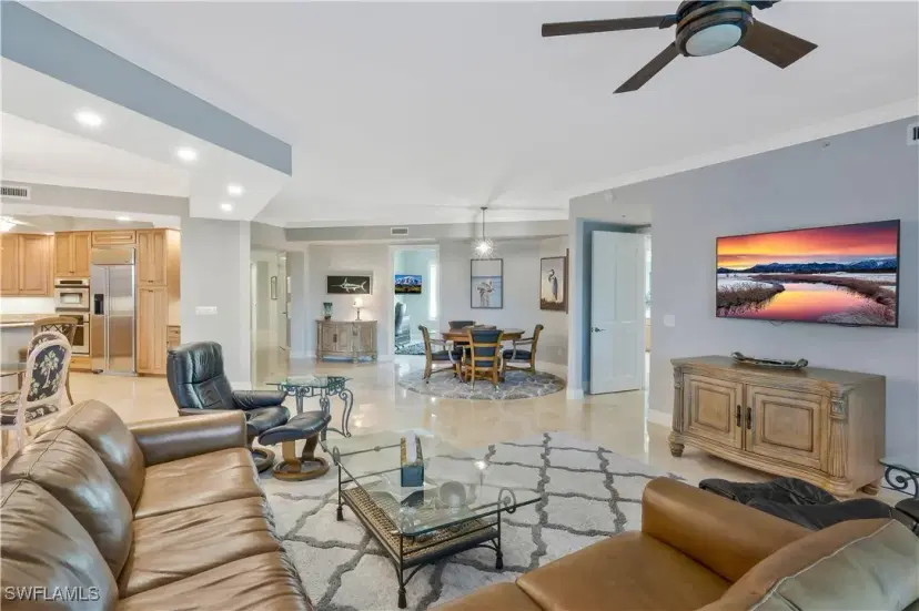 Picture of 285 Grande Way T-5, Naples FL 34110