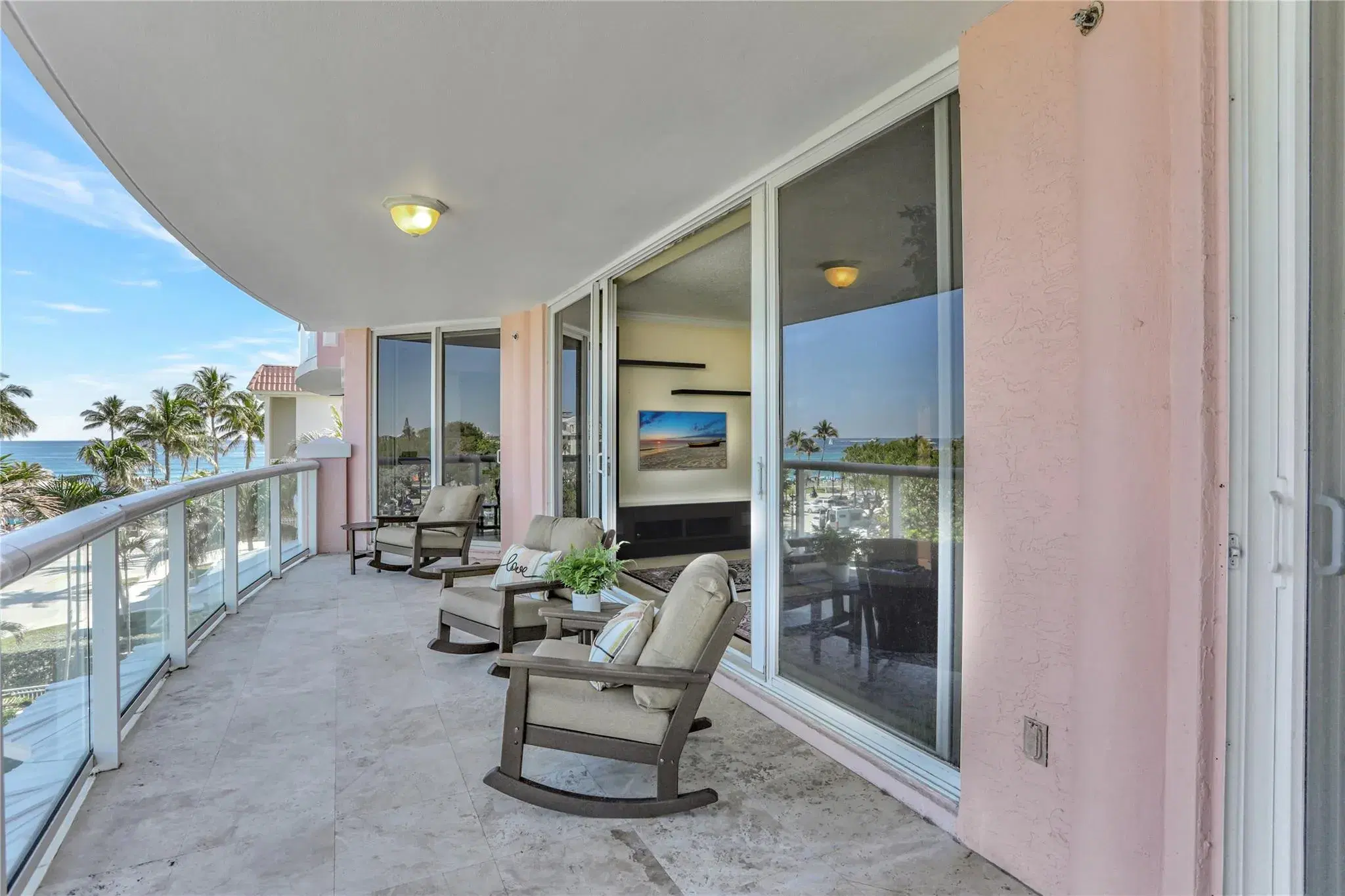 Picture of 2051 SE 3Rd St 409, Deerfield Beach, FL 33441