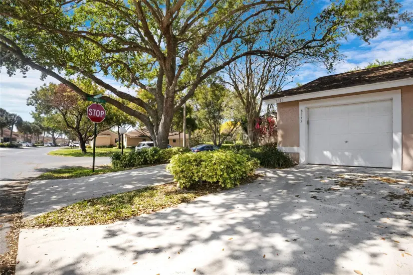 Picture of 8315 Springlake Dr 8315, Boca Raton FL 33496
