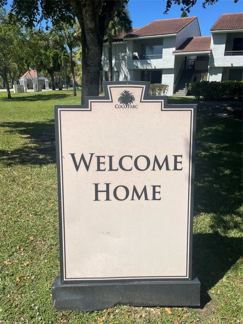 Picture of 831 Lyons 23103, Coconut Creek FL 33063