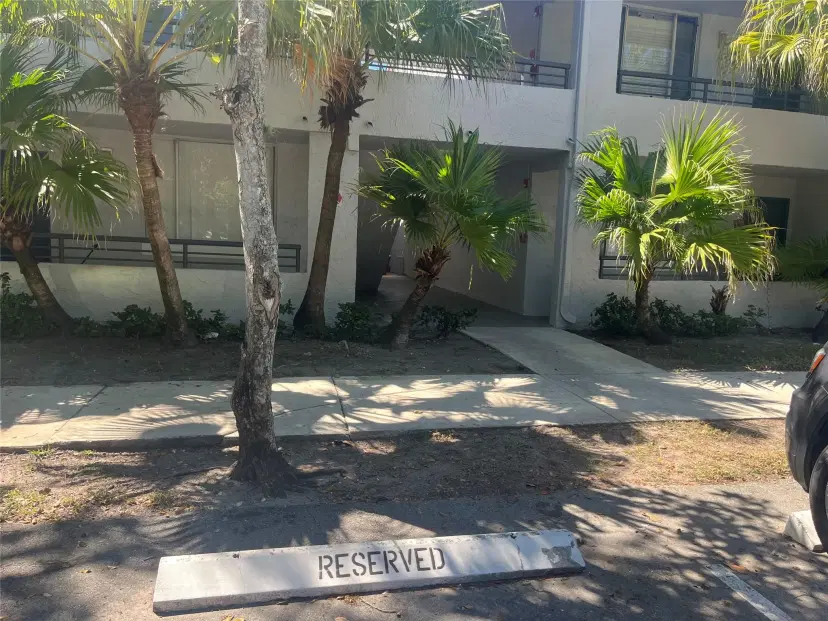 Picture of 831 Lyons 23103, Coconut Creek FL 33063