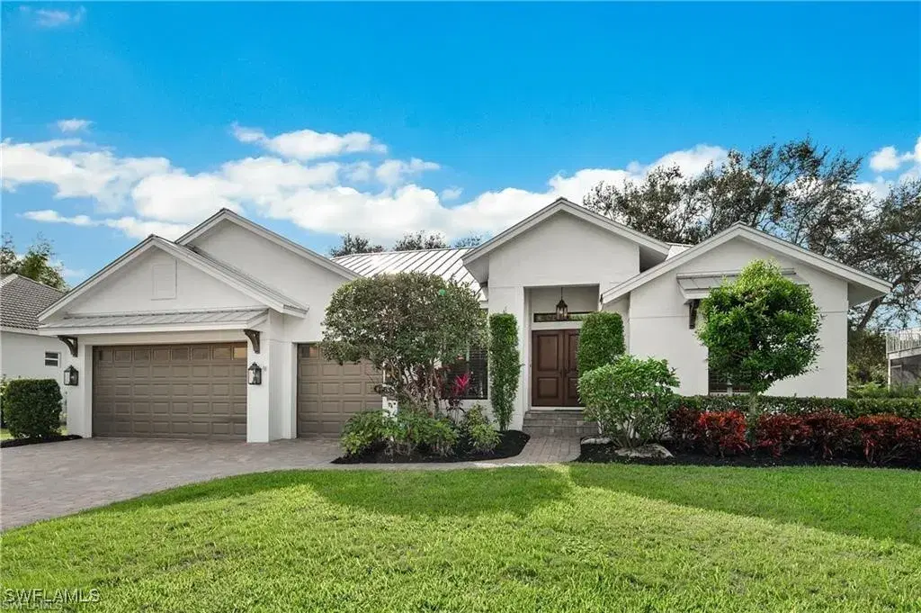 Picture of 8699 S Lake Cir, Fort Myers, FL 33908
