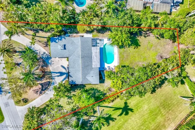 Picture of 289 Spring Line Dr, Naples FL 34102