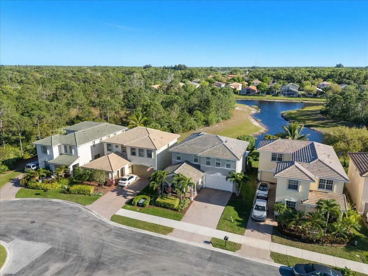 Picture of 1268 SE Kirk Street, Stuart, FL 34997