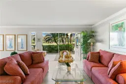 Picture of 1111 Wildwood Ln 1111, Naples, FL 34105