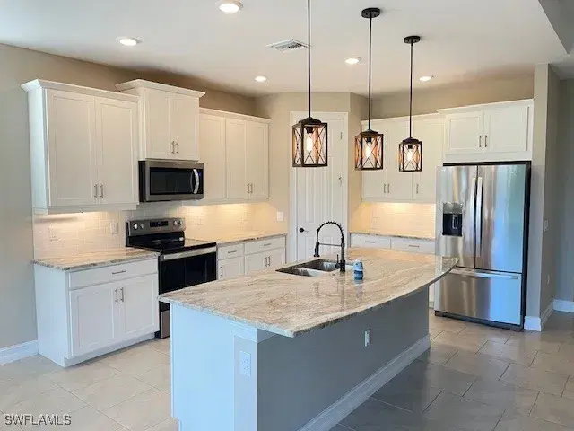 Picture of 710 Heather Lake Ave, Cape Coral FL 33993