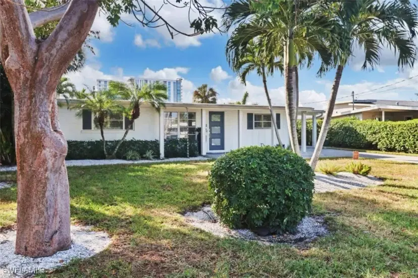 Picture of 2048 Harbor Ln, Naples FL 34104
