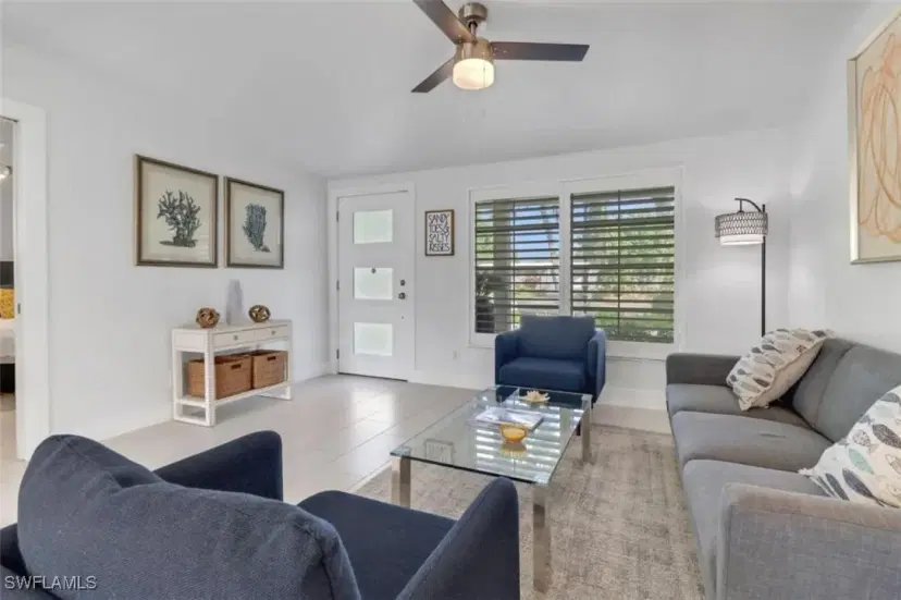 Picture of 2048 Harbor Ln, Naples FL 34104