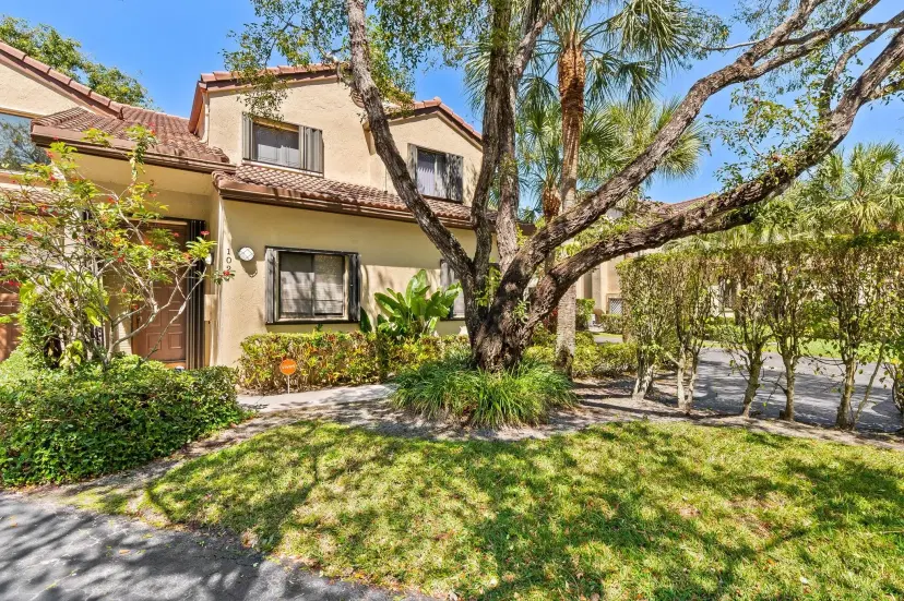 Picture of 1027 NW 105Th Way D-141, Fort Lauderdale FL 33322