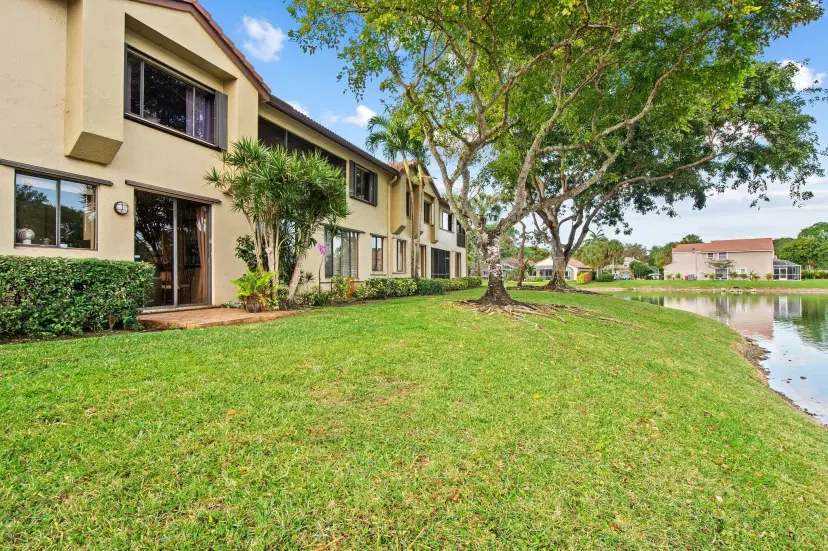 Picture of 1027 NW 105Th Way D-141, Fort Lauderdale FL 33322