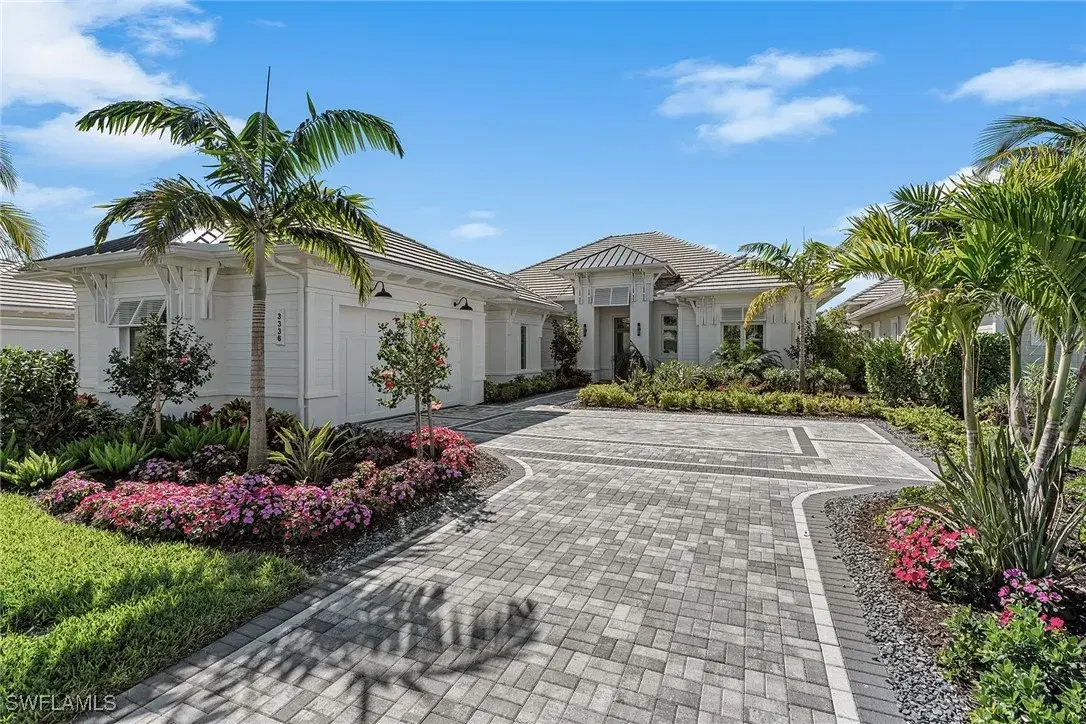 Picture of 3336 Kumamoto Ln, Naples, FL 34114