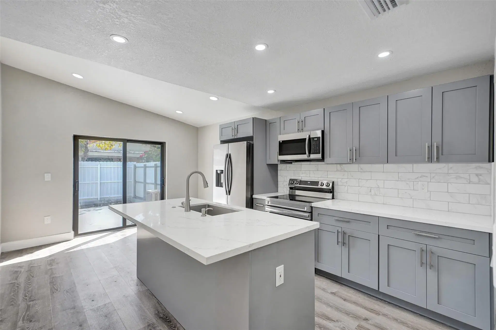 Picture of 2614 W 65Th St, Hialeah, FL 33016