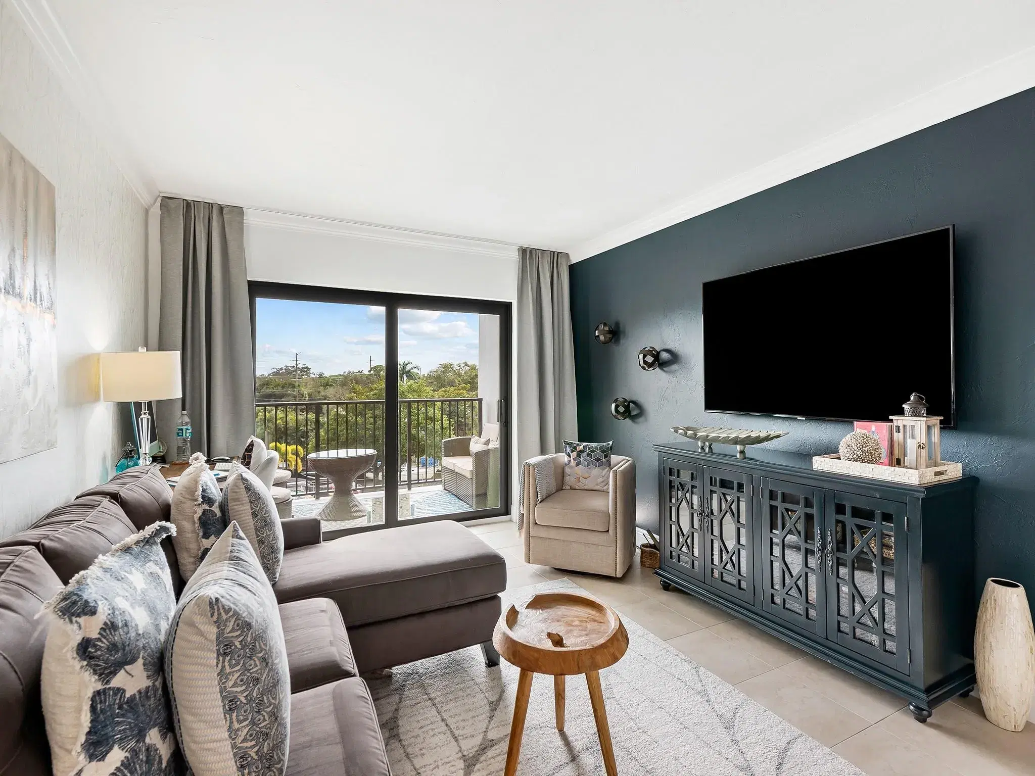 Picture of 900 River Reach Dr 414, Fort Lauderdale, FL 33315