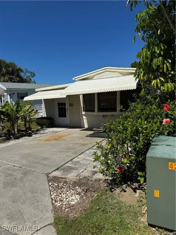 Picture of 10848 Bonapartes Gull, Estero, FL 33928