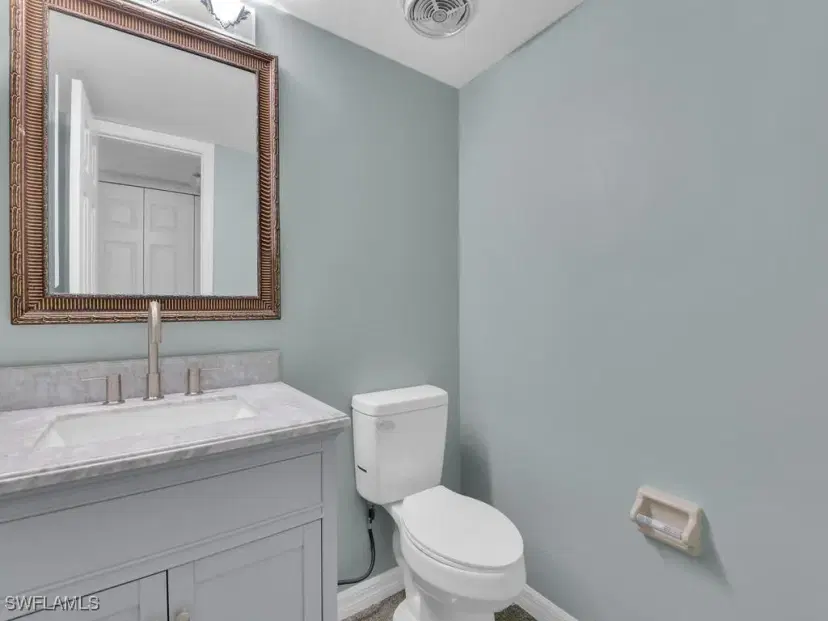 Picture of 1423 SW Courtyards Ter 70, Cape Coral FL 33914