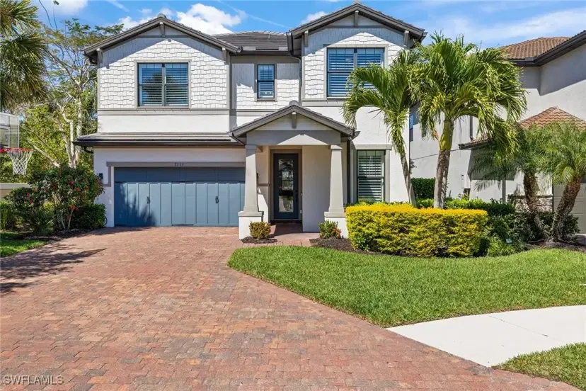 Picture of 7111 Barnsbury Ln, Naples FL 34109