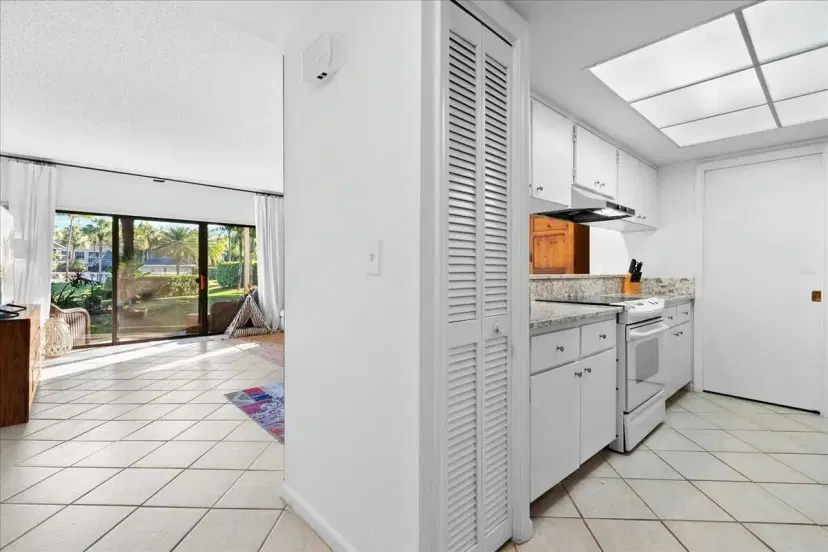 Picture of 11863 Wimbledon Circle 446, Wellington FL 33414