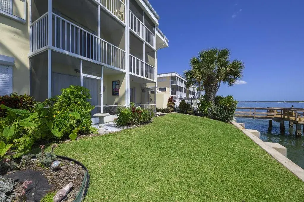Picture of 100 Doolen Ct 101A, North Palm Beach, FL 33408
