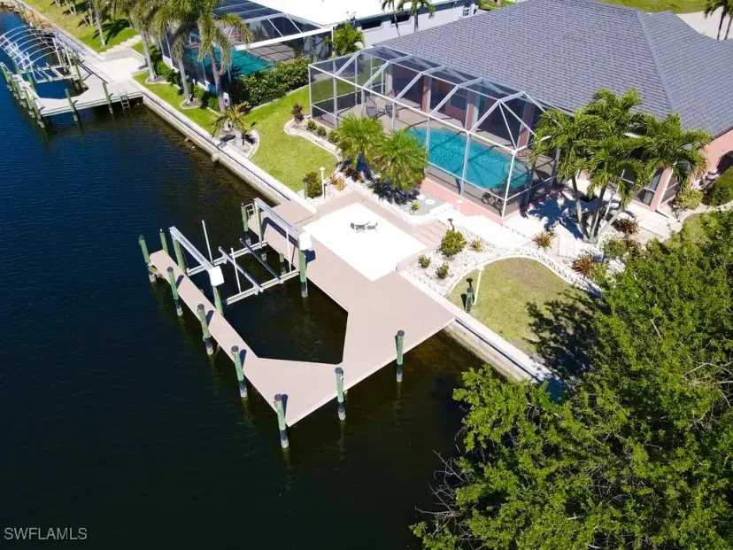 Picture of 2016 SW 40Th Ter, Cape Coral FL 33914