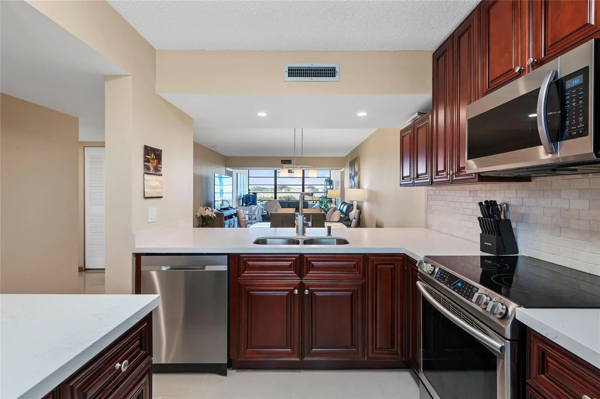 Picture of 1508 Whitehall Dr 303, Davie, FL 33324