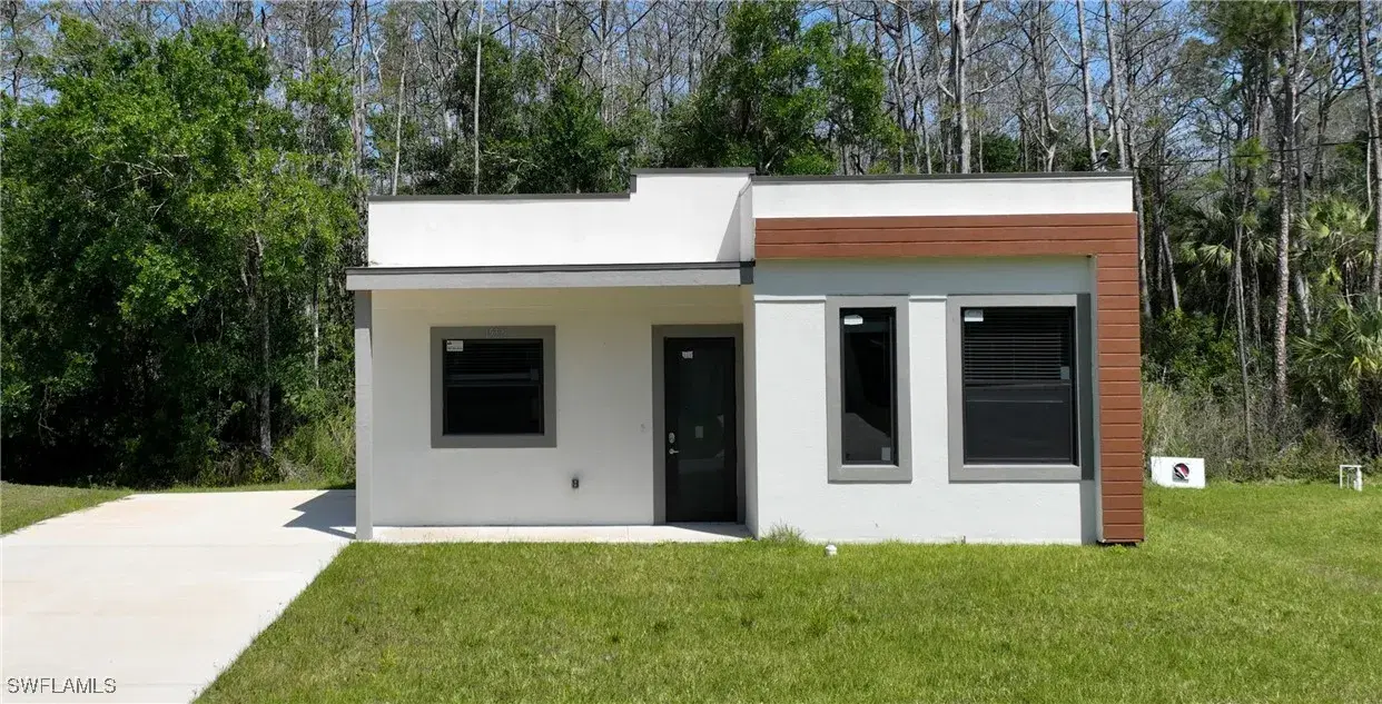 Picture of 1932 Marlay Ave, Lehigh Acres, FL 33972