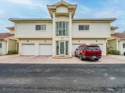 Picture of 536 7TH Square 103, Vero Beach, FL 32962