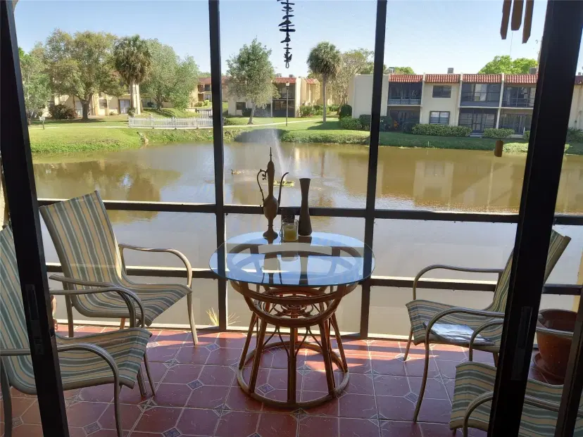 Picture of 2050 Oleander Boulevard 6-204, Fort Pierce FL 34950